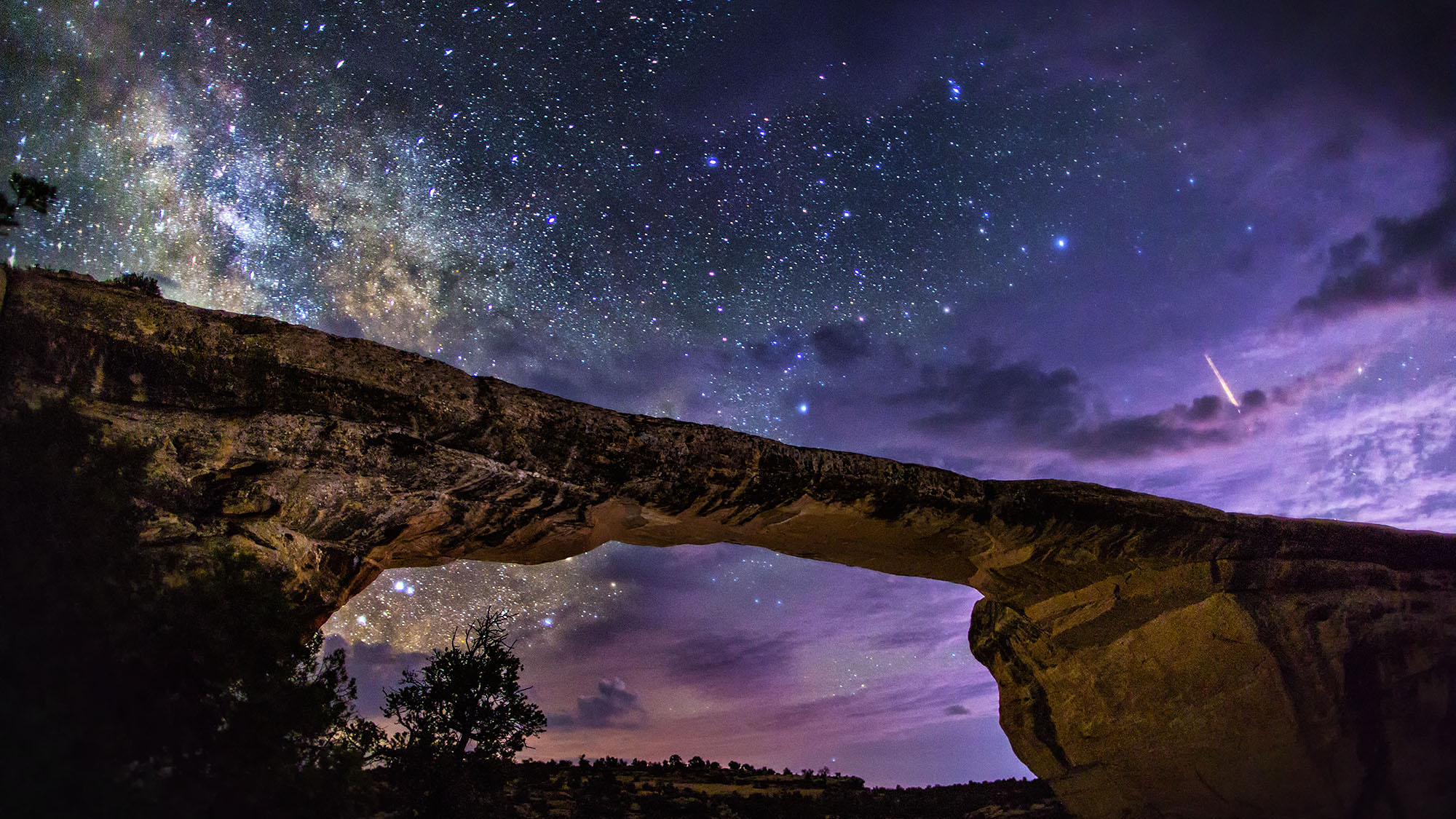 アメリカで最も暗い夜空 オワチョモブリッジで見る星空の絶景